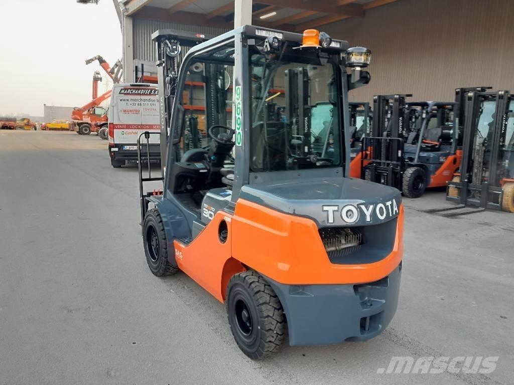 Toyota 52-8 FDF 30 Wózki Diesla