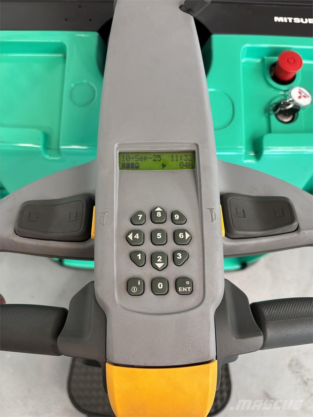 Mitsubishi SBV16P Samojezdne maszyny do załadunku