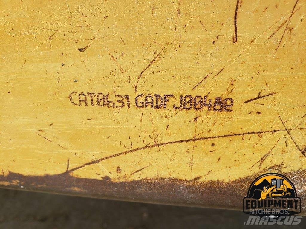 CAT 637 G Skrobaki