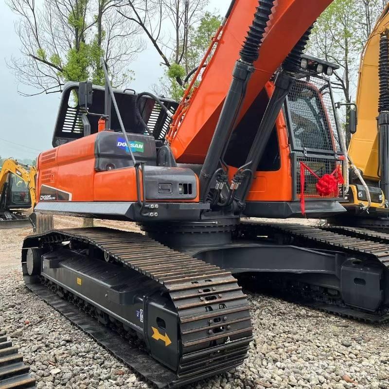 Doosan DX 225 Koparki gąsienicowe