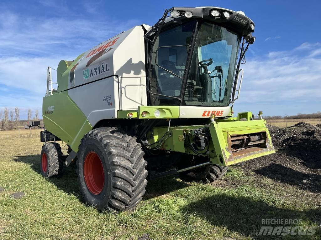 CLAAS Tucano 440 Kombajny zbożowe
