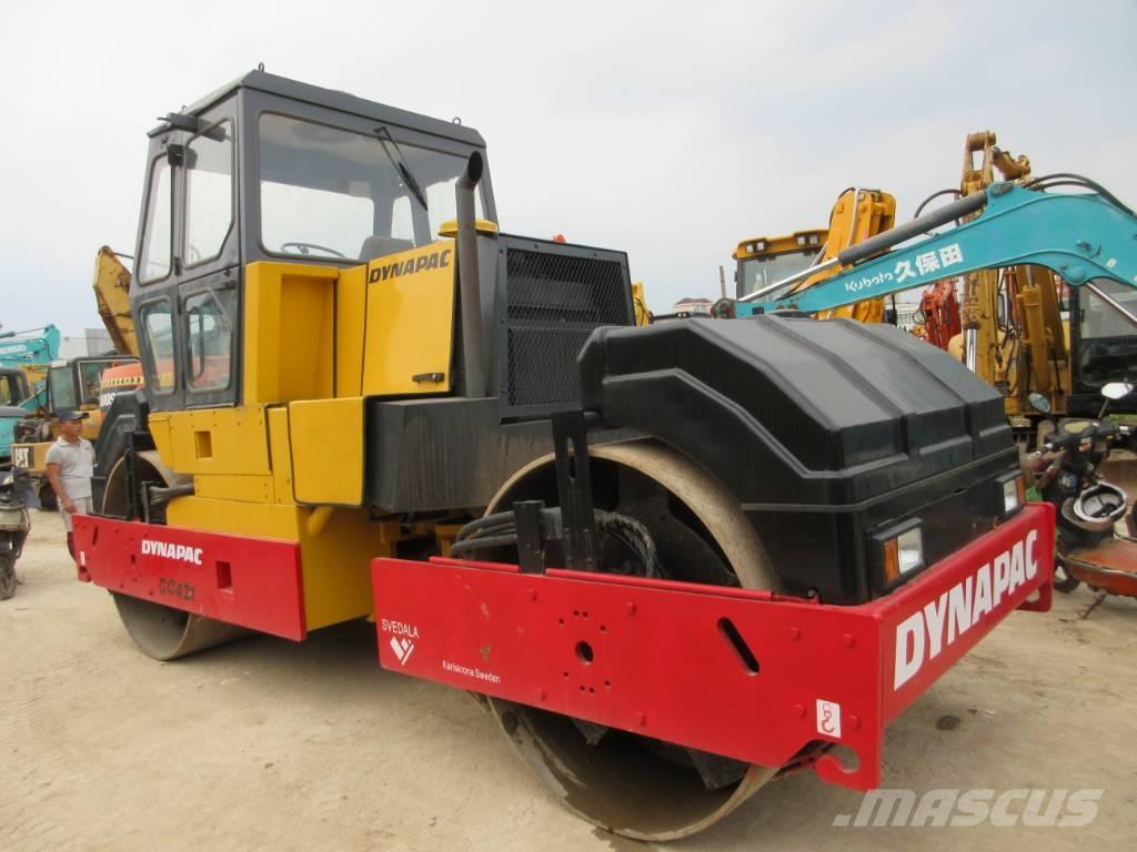 Dynapac CC 421 Walce dwubębnowe