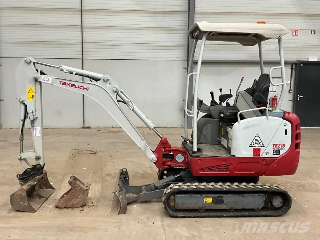 Takeuchi TB 216 Minikoparki