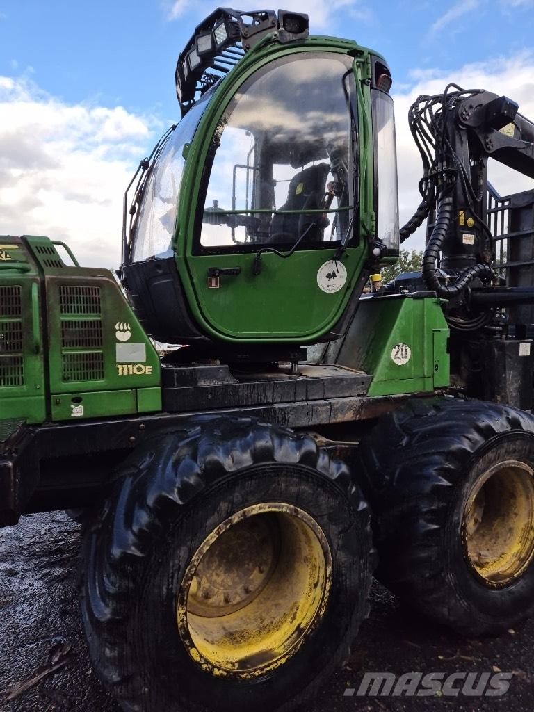 John Deere 1110 E Forwardery