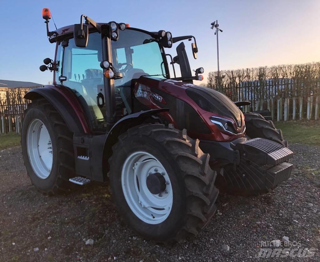 Valtra G125EA Ciągniki rolnicze