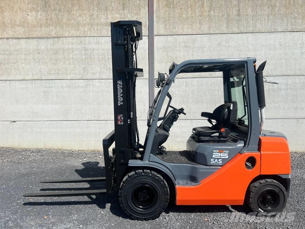 Toyota 02-8 FDF 25 Wózki Diesla