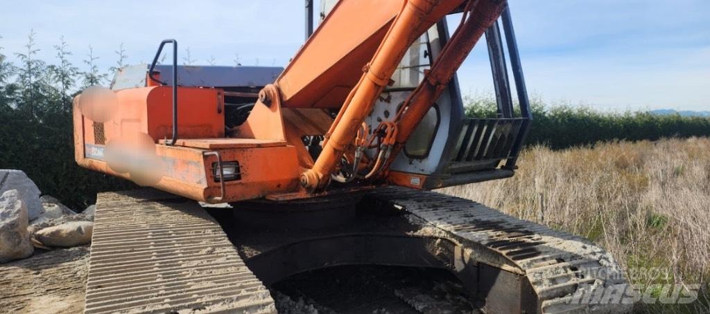 Hitachi EX 200 LC Koparki gąsienicowe