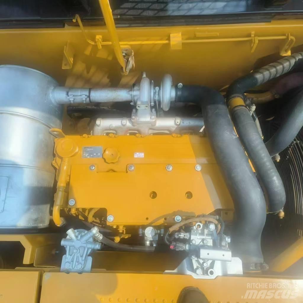 CAT 320D2 Koparki gąsienicowe