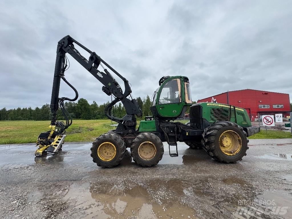 John Deere 1170 E Harwestery
