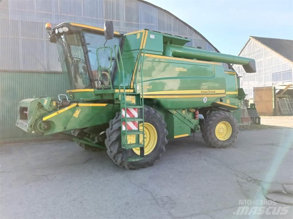 John Deere W540 Kombajny zbożowe