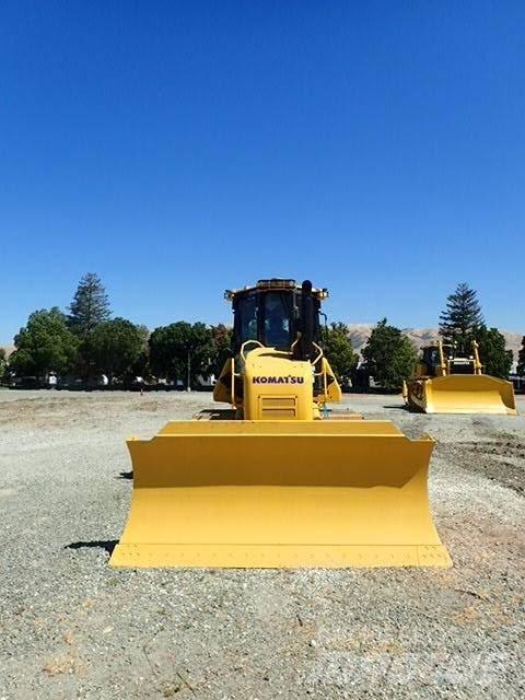 Komatsu D61EX-24 Spycharki gąsienicowe