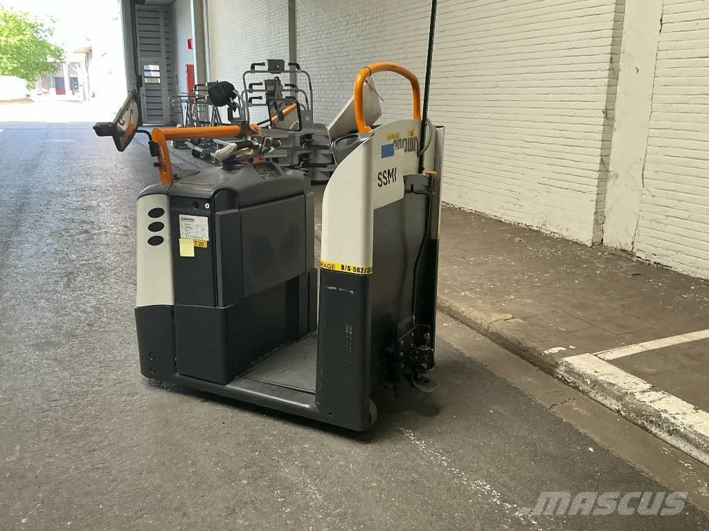 Crown TC 3000 Wózki widłowe samochodowe ciągnące