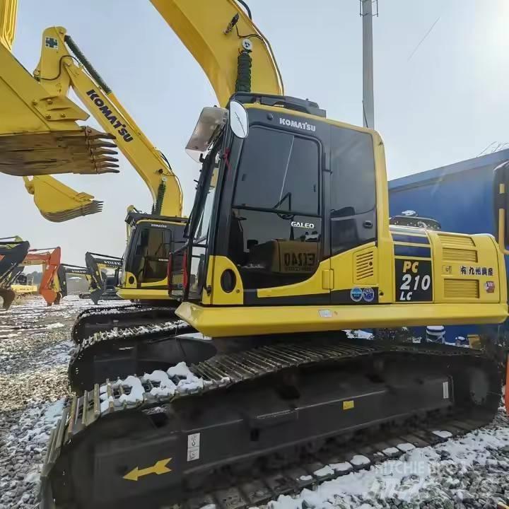 Komatsu PC 210 Koparki gąsienicowe