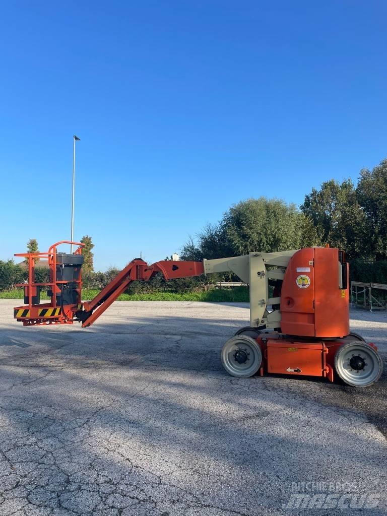 JLG 300 AJP Podnośniki przegubowe