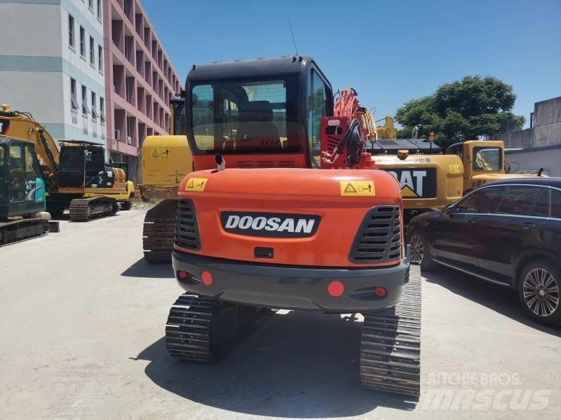 Doosan DX 60 Koparki gąsienicowe