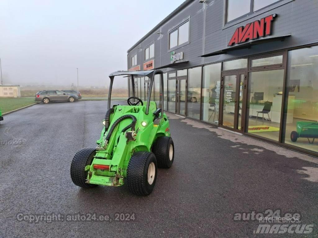 Avant 528 Miniładowarki