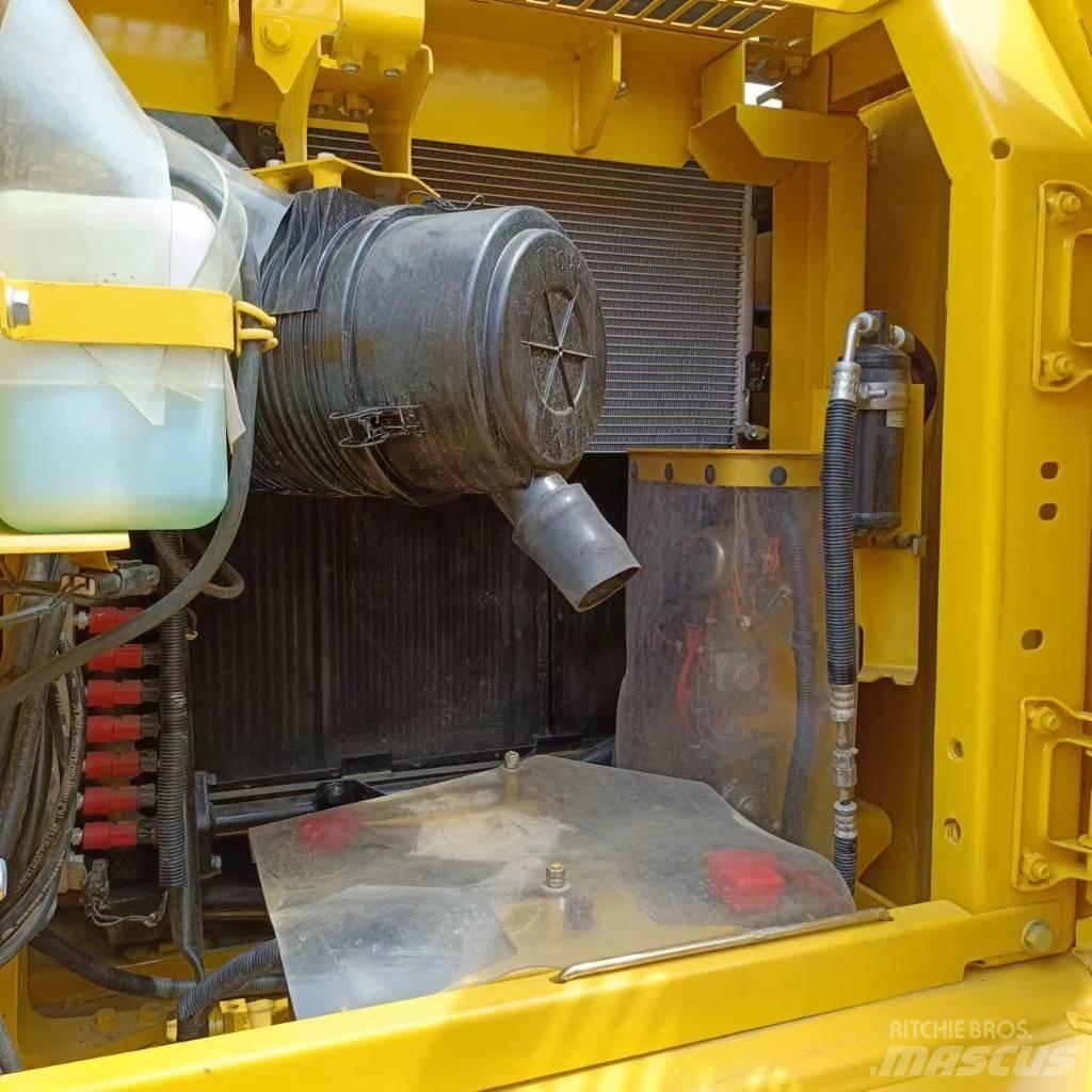 Komatsu PC 130 Koparki gąsienicowe