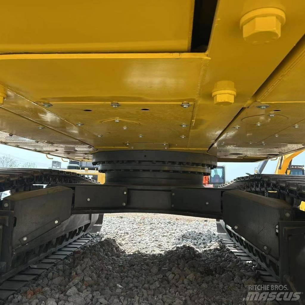 Komatsu 450-8 Koparki gąsienicowe