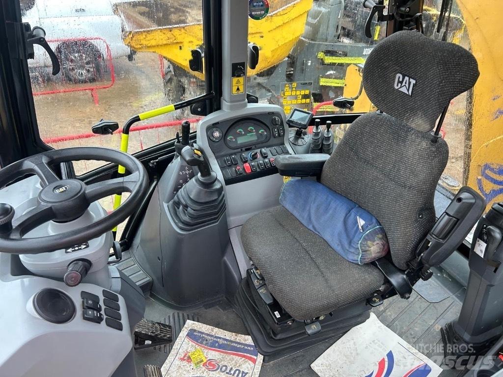CAT 432 F2 Koparko-ładowarki