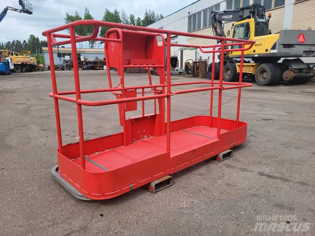 Manitou 200 ATJ kori Podnośniki masztowe
