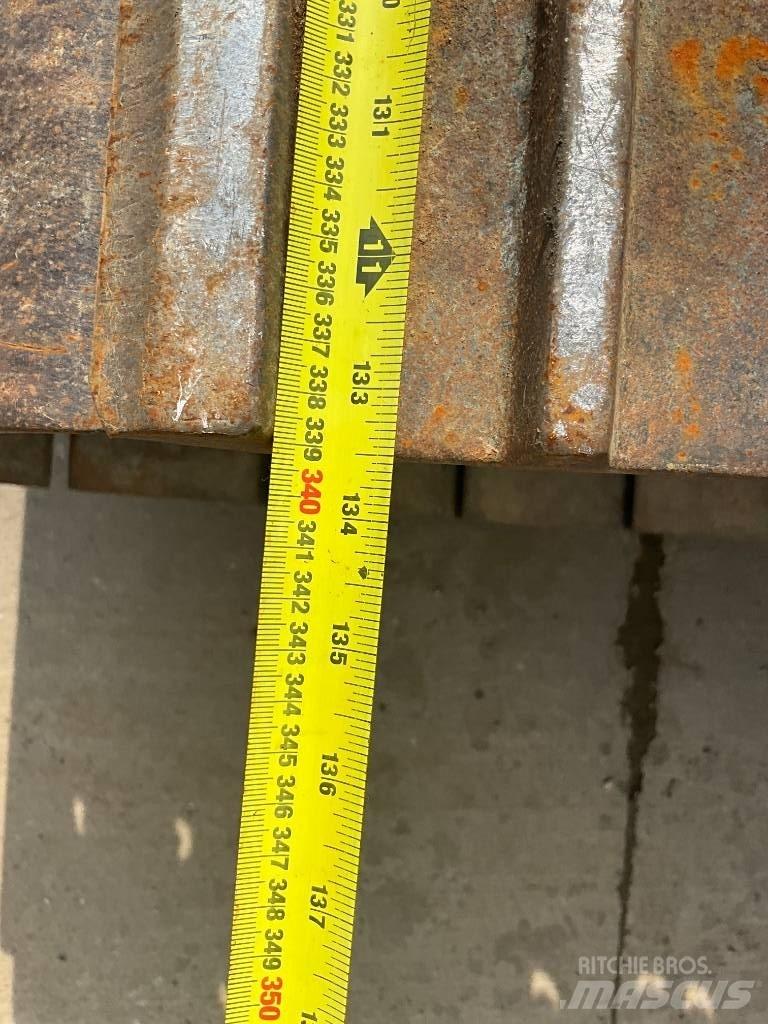 Hitachi ZX 250 LC-6 Koparki gąsienicowe