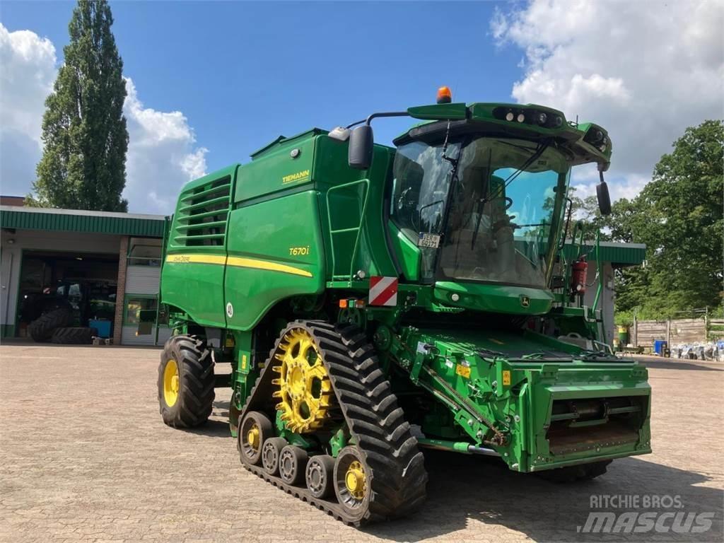 John Deere T670 Kombajny zbożowe