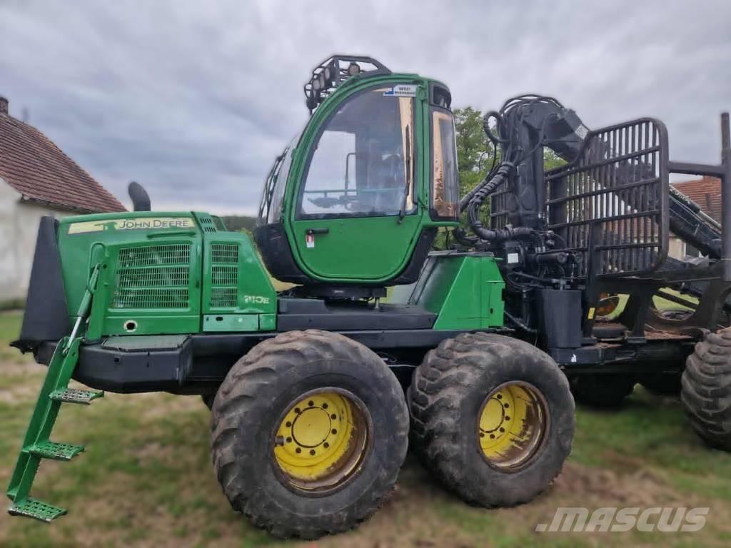 John Deere 1110 E Forwardery