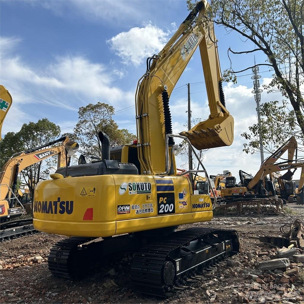 Komatsu PC200-8MO Koparki gąsienicowe