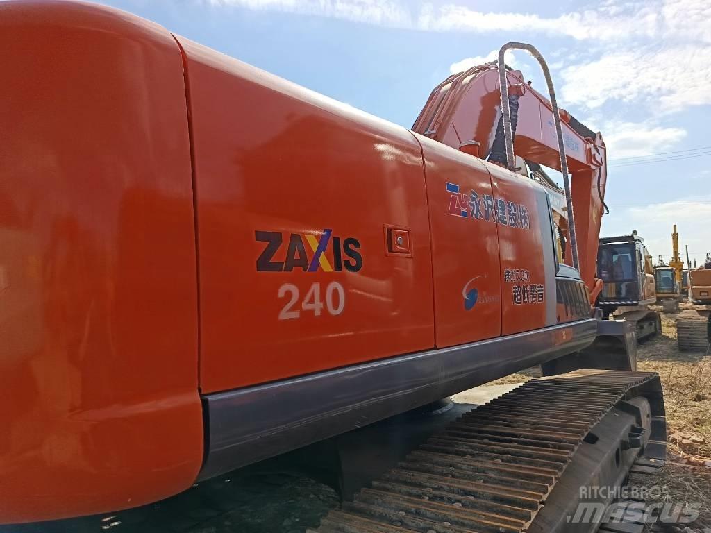 Hitachi ZX240 Koparki gąsienicowe