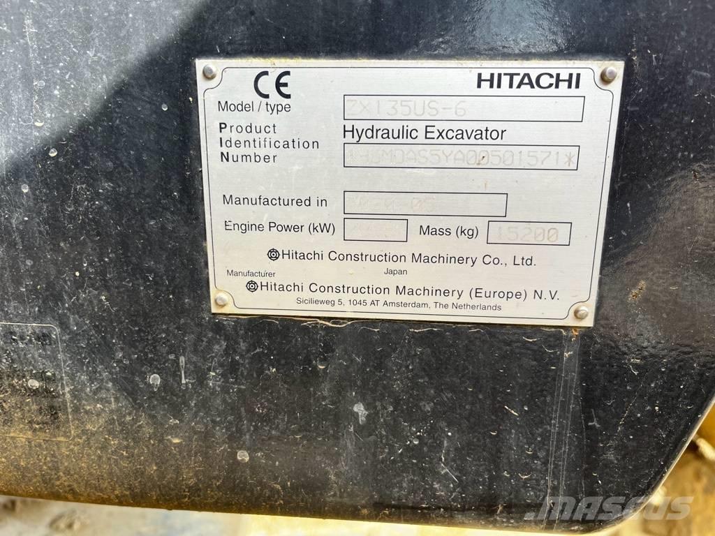 Hitachi ZX135US-6-2P Koparki gąsienicowe