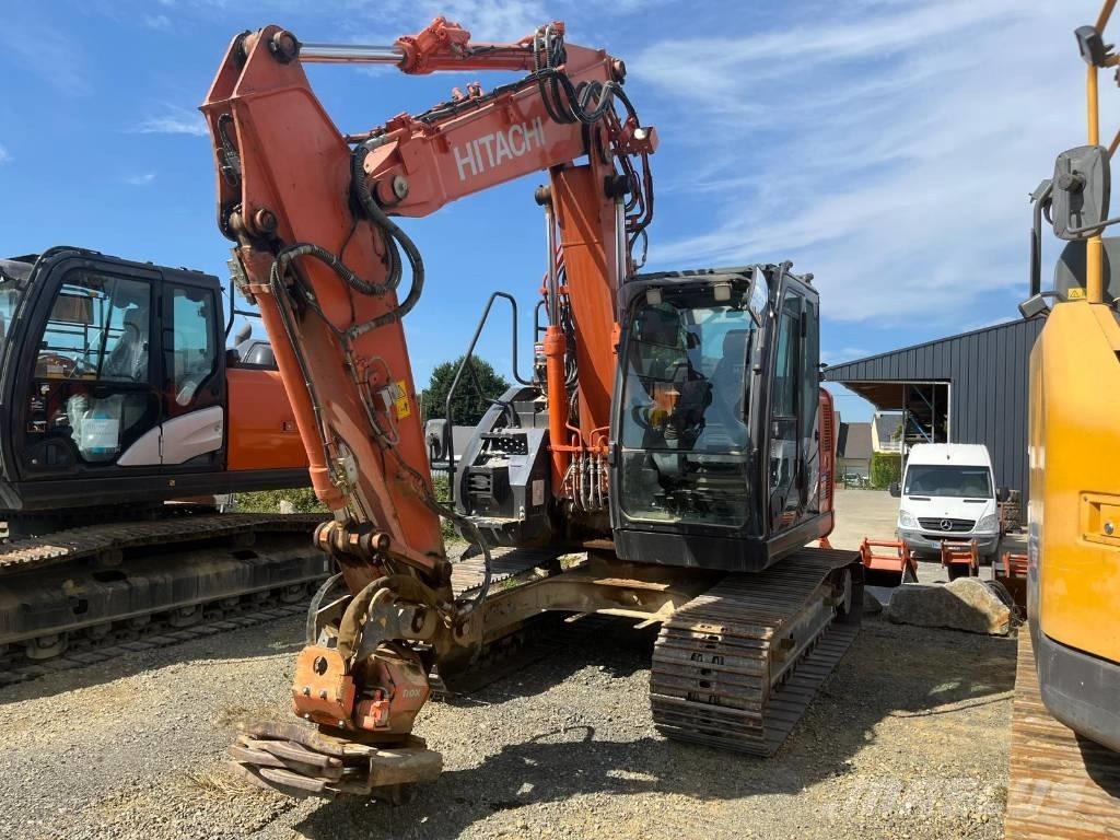 Hitachi ZX135US-6-2P Koparki gąsienicowe