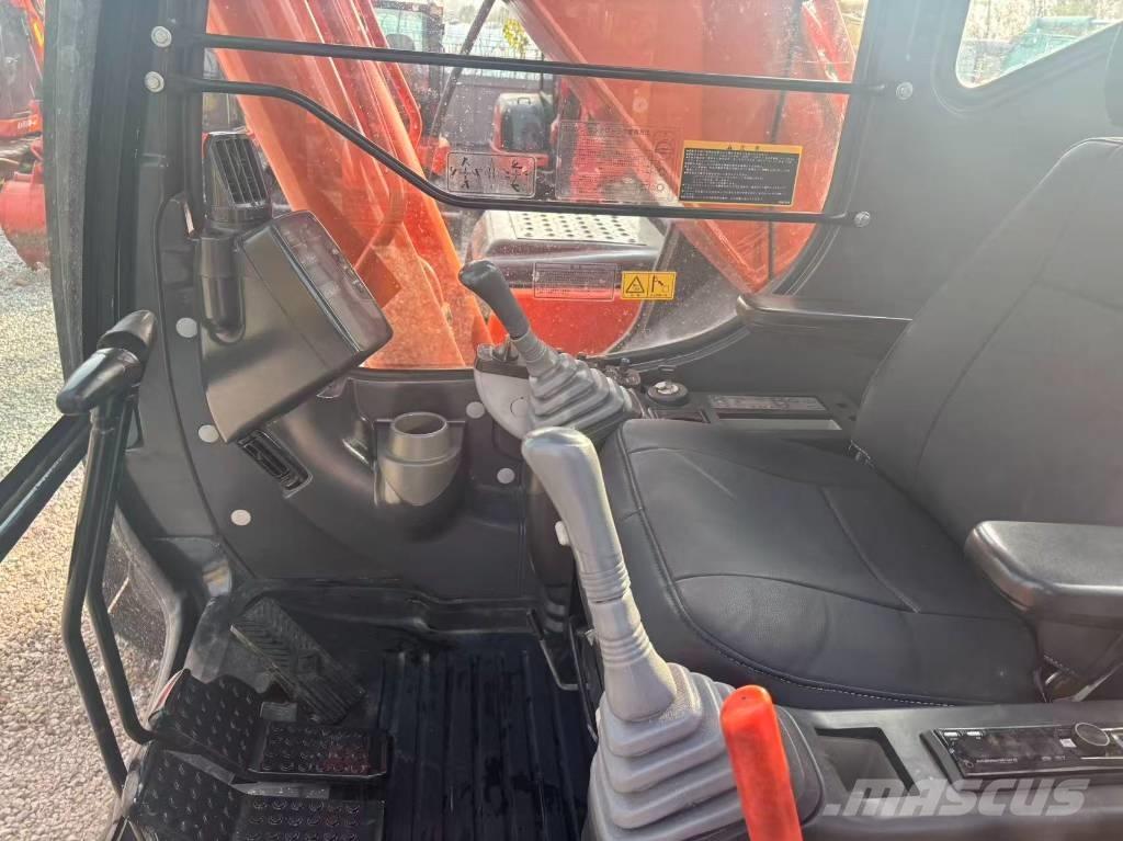 Hitachi ZX 250 -3G Koparki gąsienicowe