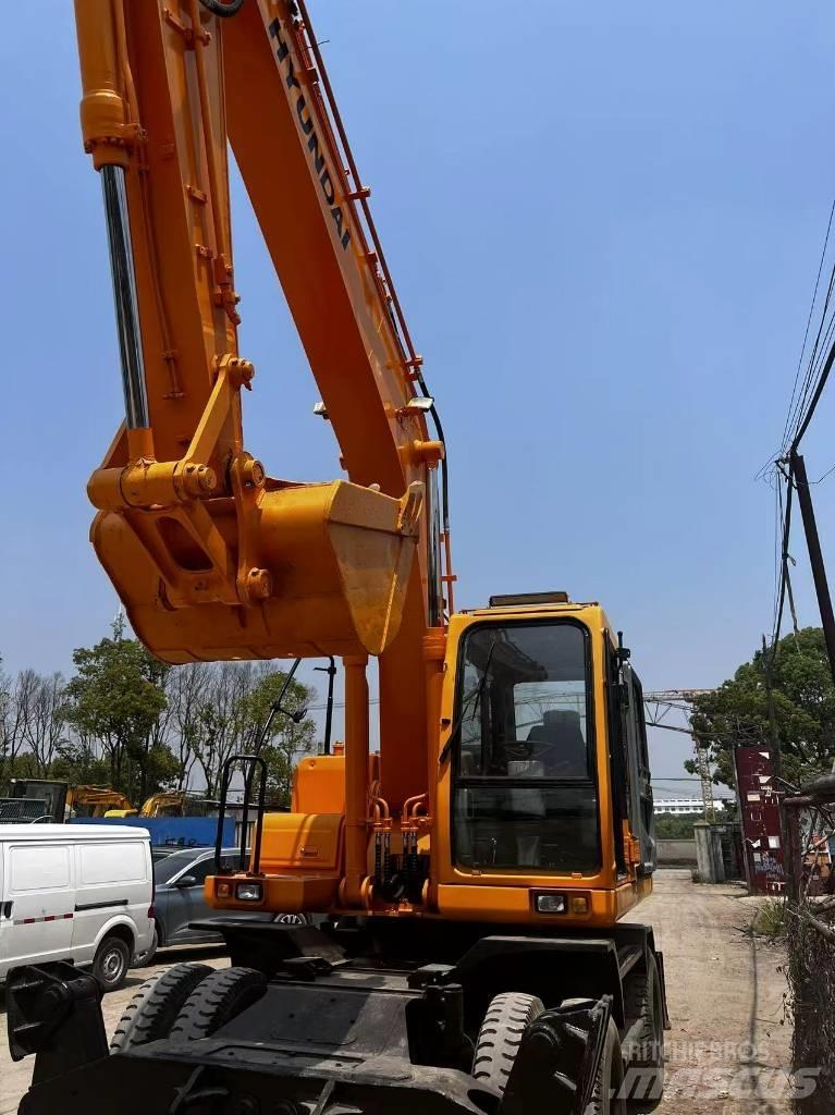 Hyundai R210W-7 Koparki kołowe