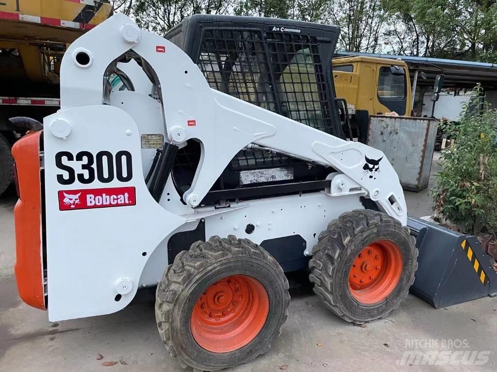 Bobcat S300 Ładowarki burtowe