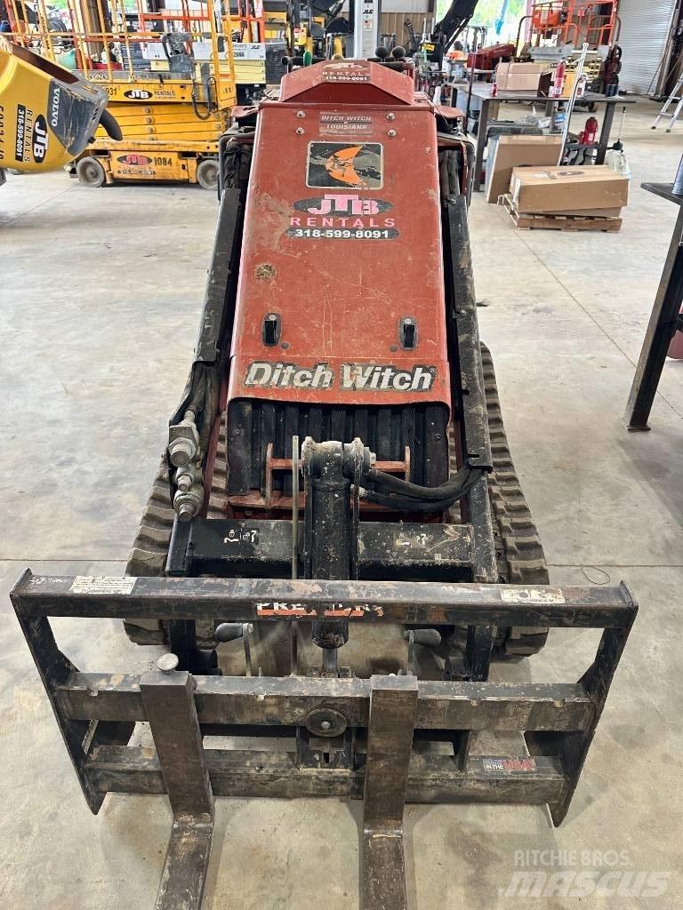 Ditch Witch SK 1050 Ładowarki burtowe