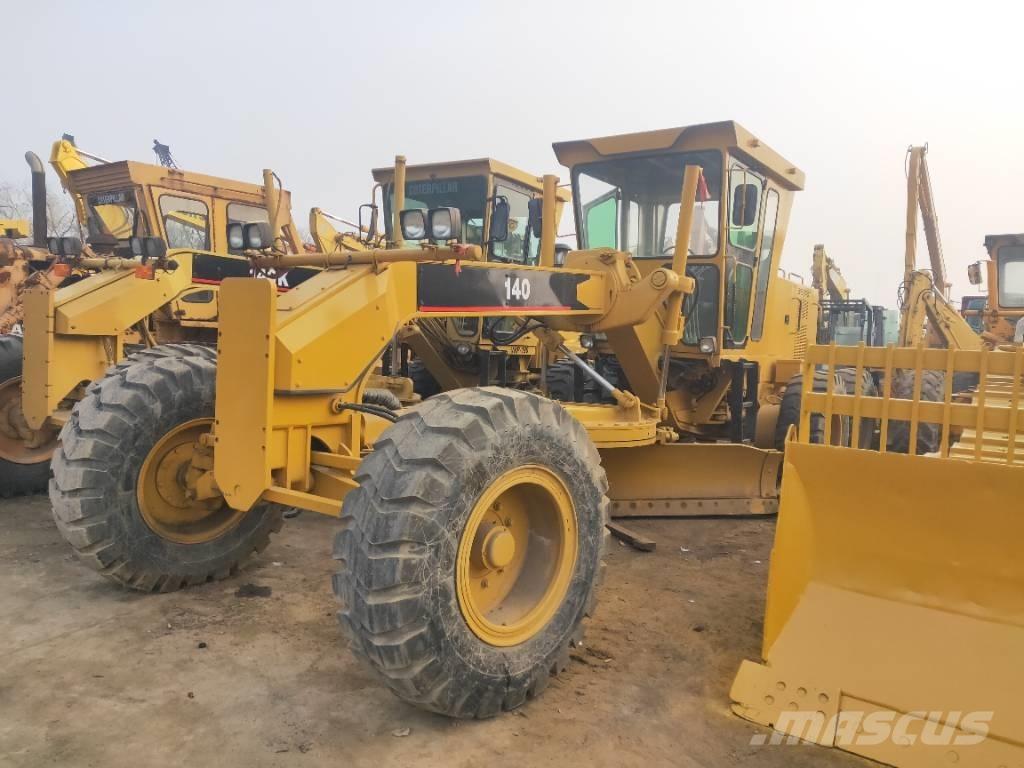 CAT 140K Równiarki