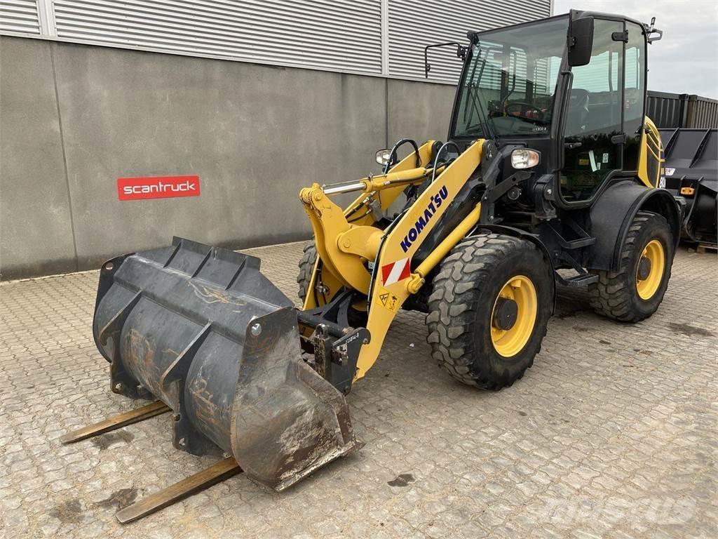 Komatsu WA80M-8EO Ładowarki wielofunkcyjne