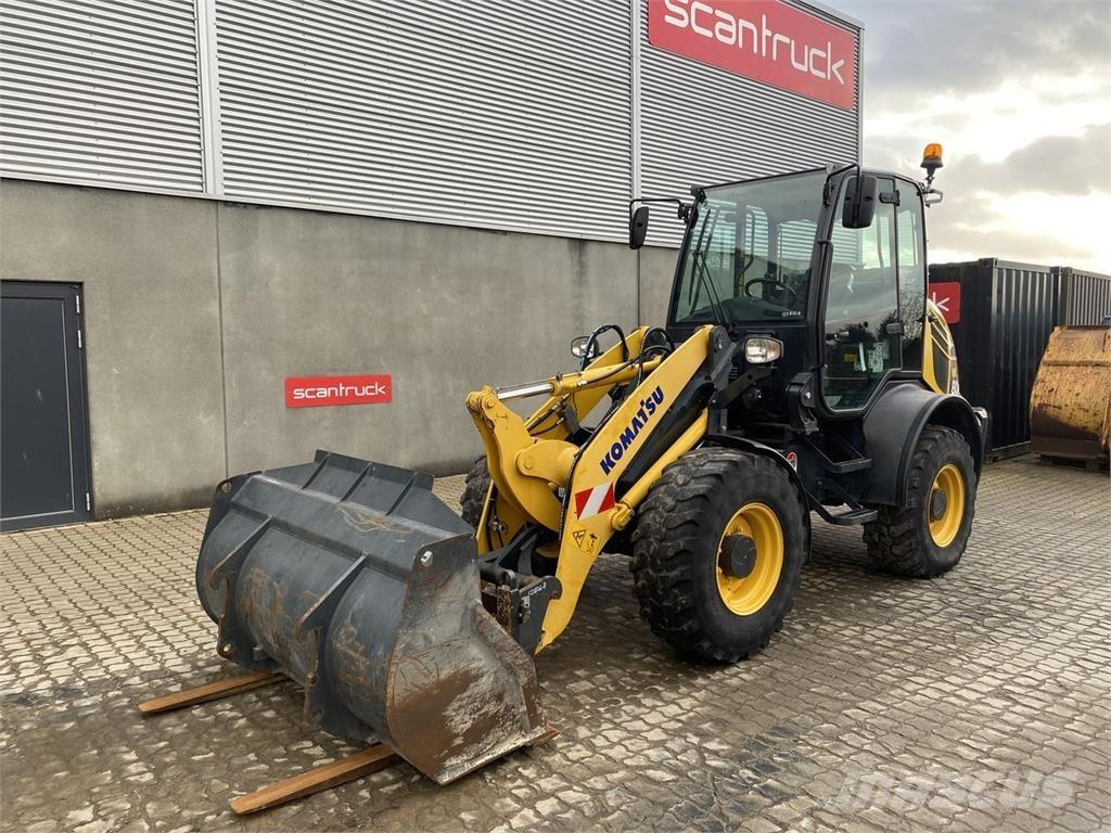 Komatsu WA80M-8EO Ładowarki wielofunkcyjne