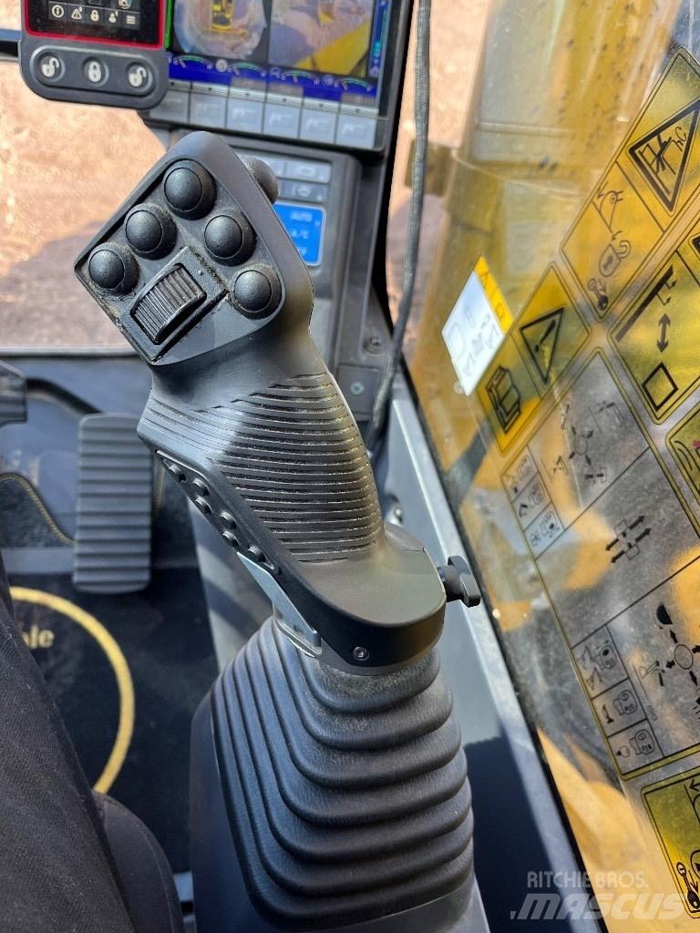 Komatsu HB 365LC-3E0 Koparki gąsienicowe