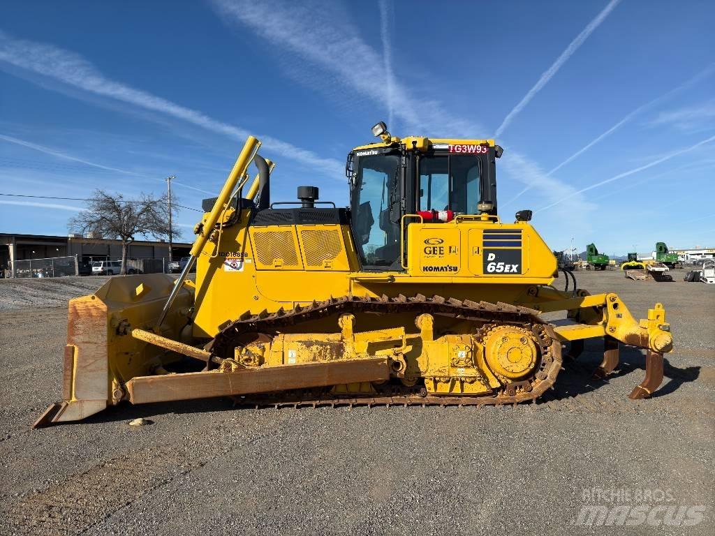 Komatsu D65EX-18 Spycharki gąsienicowe