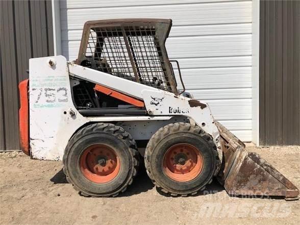 Bobcat 753 Ładowarki burtowe