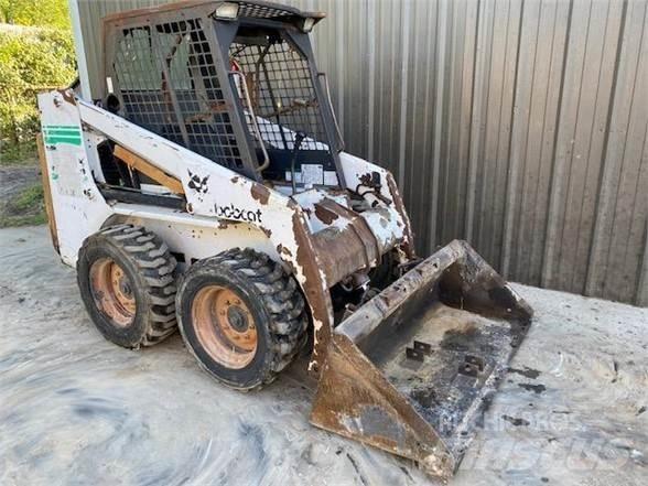 Bobcat 753 Ładowarki burtowe