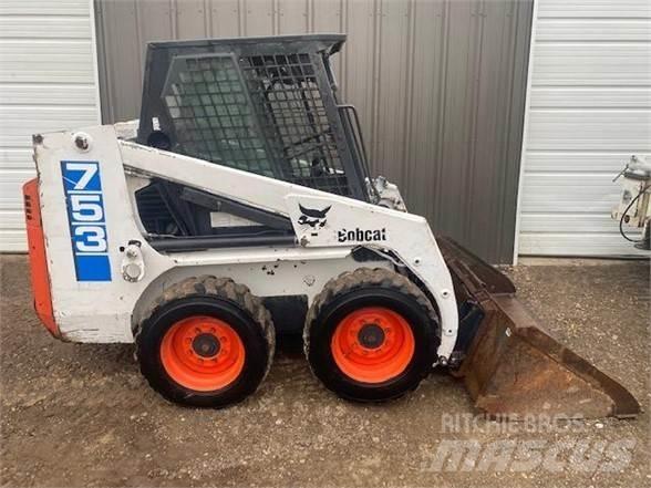 Bobcat 753 Ładowarki burtowe