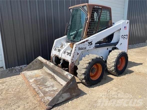 Bobcat 863 Ładowarki burtowe