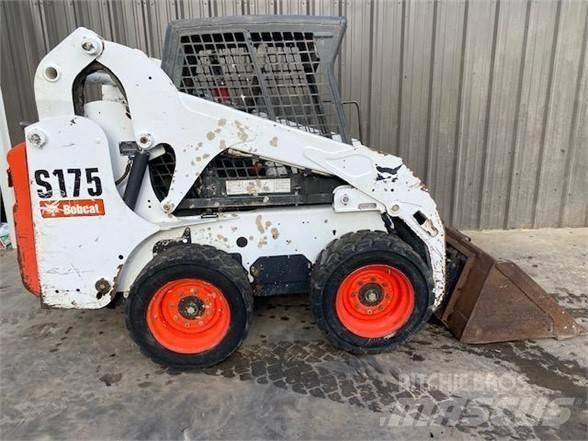 Bobcat S175 Ładowarki burtowe