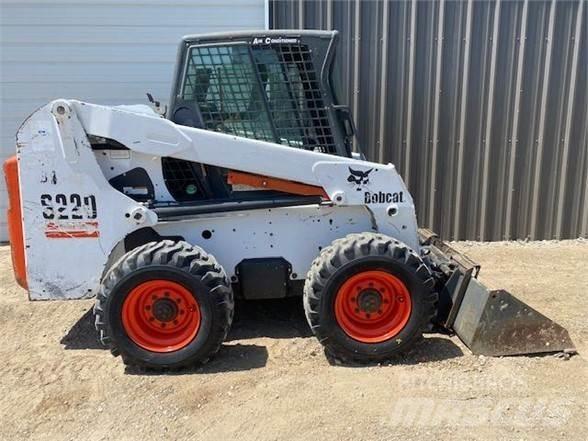 Bobcat S220 Ładowarki burtowe