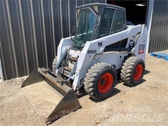 Bobcat S220 Ładowarki burtowe