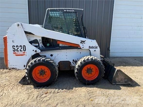 Bobcat S220 Ładowarki burtowe