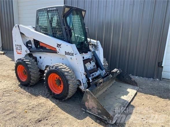 Bobcat S220 Ładowarki burtowe