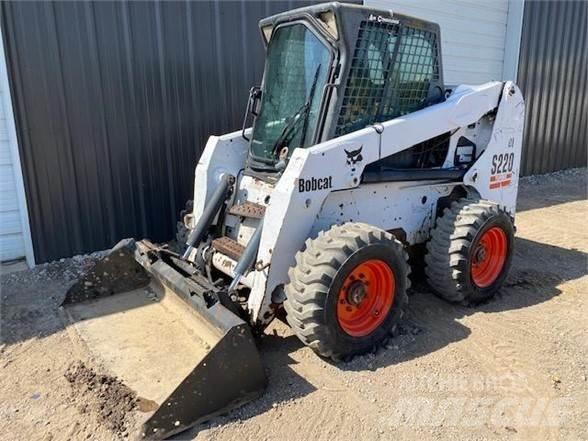 Bobcat S220 Ładowarki burtowe